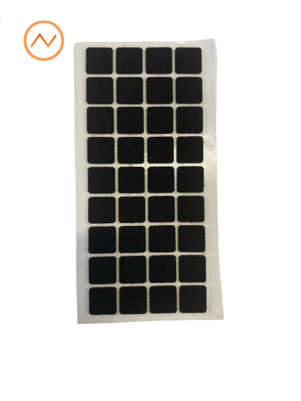 Filtputer selvklebende svart 20 mm x 20 mm │ Gulvbeskyttelse - 36 stk.