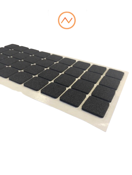 Filtputer selvklebende svart 20 mm x 20 mm │ Gulvbeskyttelse - Filt Pads Black - sett 36 stk.